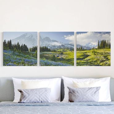 Canvas schilderijen - 3-delig Mountain Meadow With Flowers In Front Of Mt. Rainier