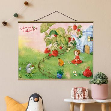 Stoffen schilderij met posterlijst Little Strawberry Strawberry Fairy - In The Garden