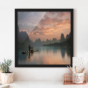 Ingelijste posters Sunrise Over Chinese River