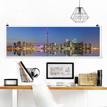 Posters Toronto City Skyline Before Lake Ontario