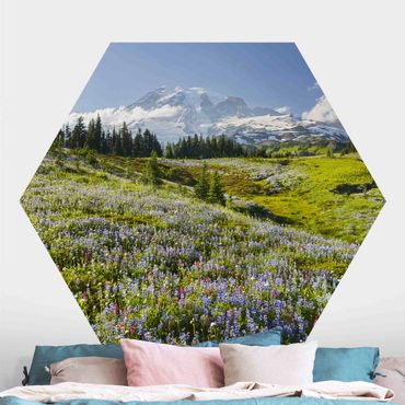 Hexagon Behang - Mountain Meadow With Red Flowers in Front of Mt. Rainier