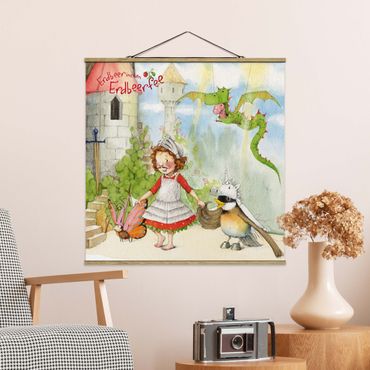 Stoffen schilderij met posterlijst Little Strawberry Strawberry Fairy - Drama