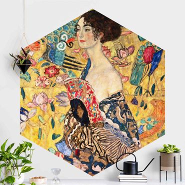 Hexagon Behang Gustav Klimt - Lady With Fan