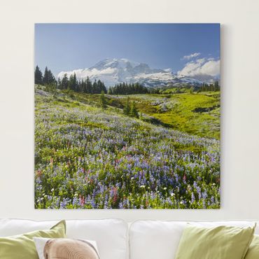Canvas schilderijen - Mountain Meadow With Red Flowers in Front of Mt. Rainier