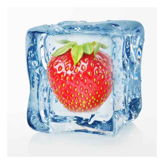Spatscherm keuken Strawberry in ice cube