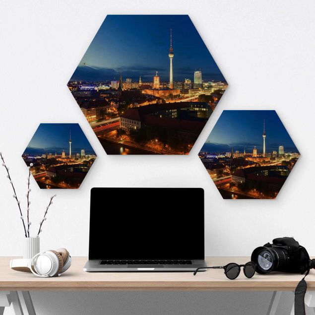 Hexagons houten schilderijen TV Tower At Night