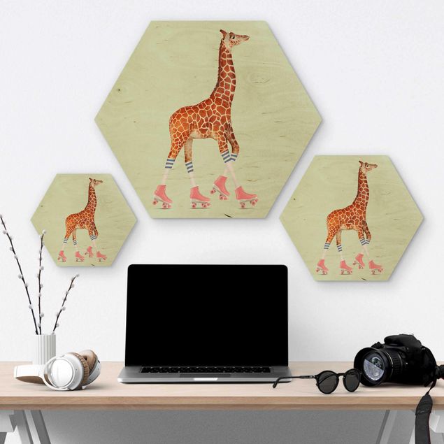 Hexagons houten schilderijen Giraffe With Roller Skates