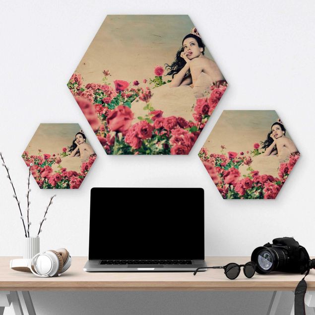 Hexagons houten schilderijen Woman In The Rose Field