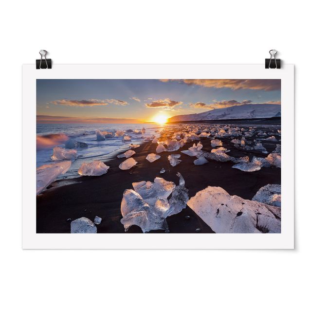 Posters Chunks Of Ice On The Beach Iceland