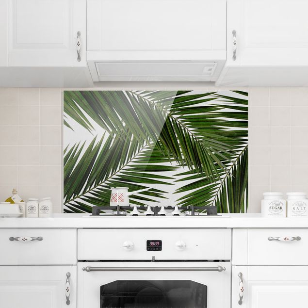 Spatscherm keuken View Through Green Palm Leaves
