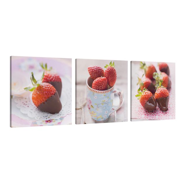 Canvas schilderijen - 3-delig Strawberries In Chocolate Vintage