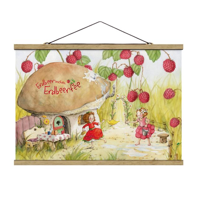 Stoffen schilderij met posterlijst Little Strawberry Strawberry Fairy - Under The Raspberry Bush