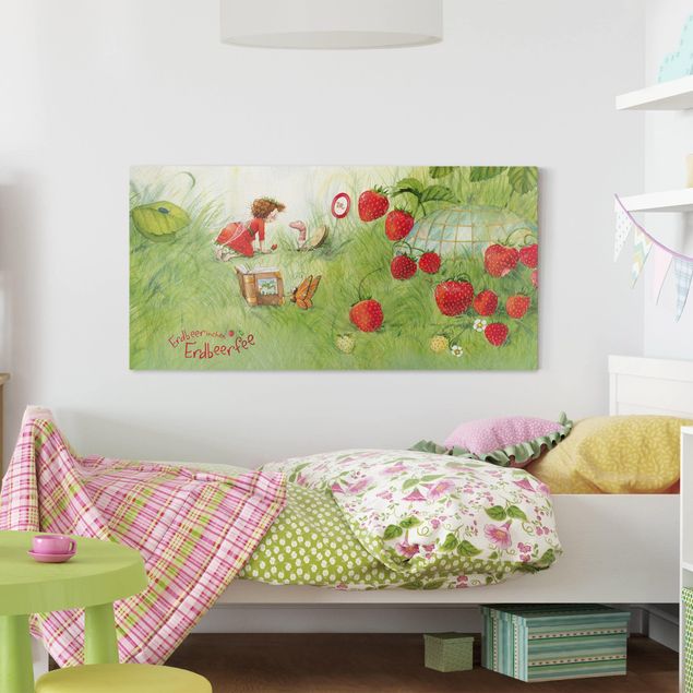 Canvas schilderijen Little Strawberry Strawberry Fairy- With Worm Home