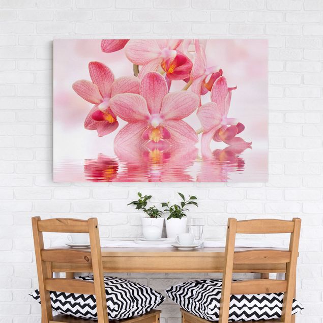 Canvas schilderijen Light Pink Orchid On Water