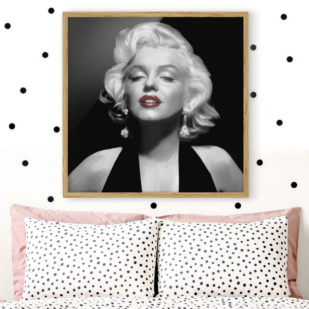 Ingelijste posters Marilyn With Red Lips