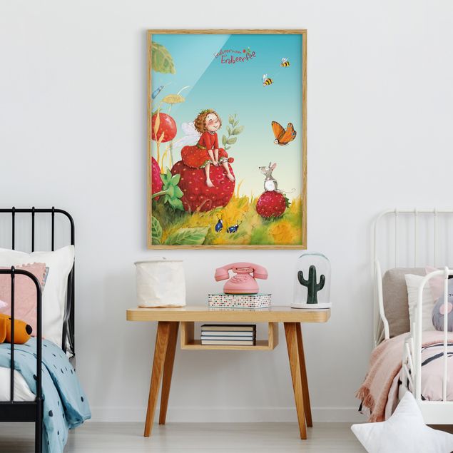 Ingelijste posters Little Strawberry Strawberry Fairy - Enchanting