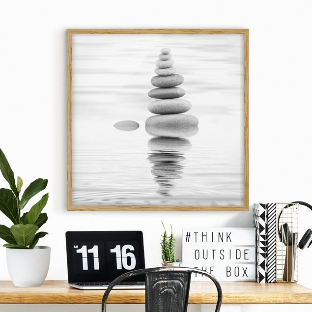 Ingelijste posters Stone Tower In Water Black And White