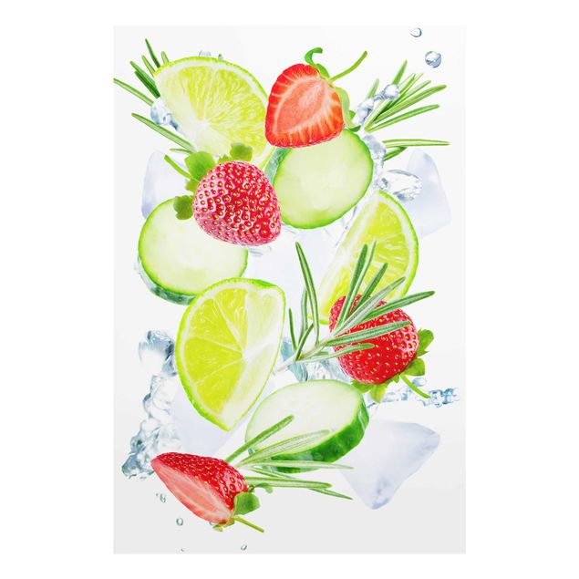 Glasschilderijen Strawberries Lime Ice Cubes Splash