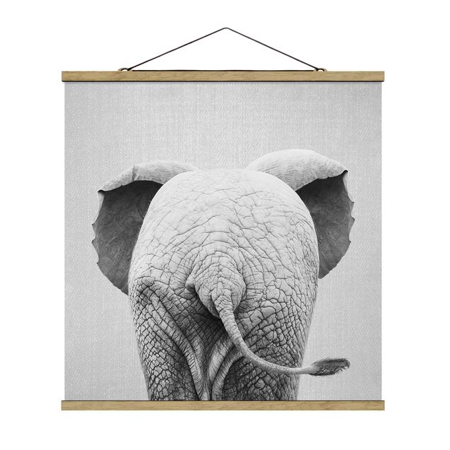 Stoffen schilderij met posterlijst - Baby Elephant From Behind Black And White