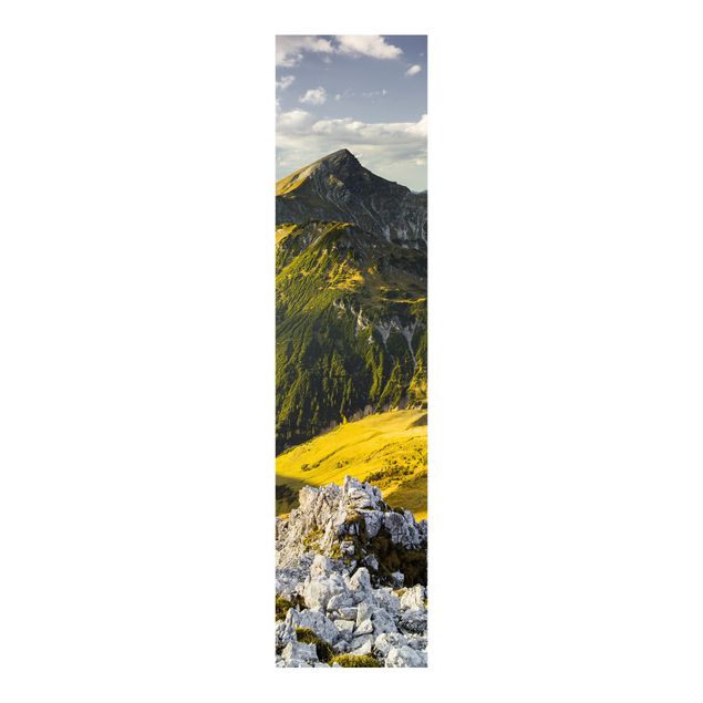 Schuifgordijnen Mountains And Valley Of The Lechtal Alps In Tirol