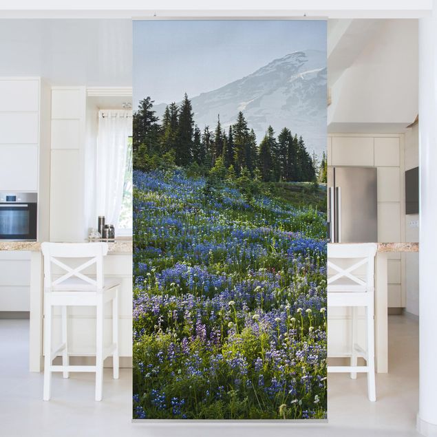 Schuifgordijnen - Mountain Meadow With Blue Flowers in Front of Mt. Rainier