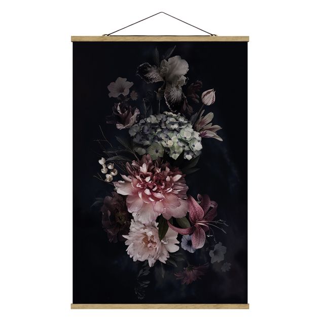 Stoffen schilderij met posterlijst Flowers With Fog On Black