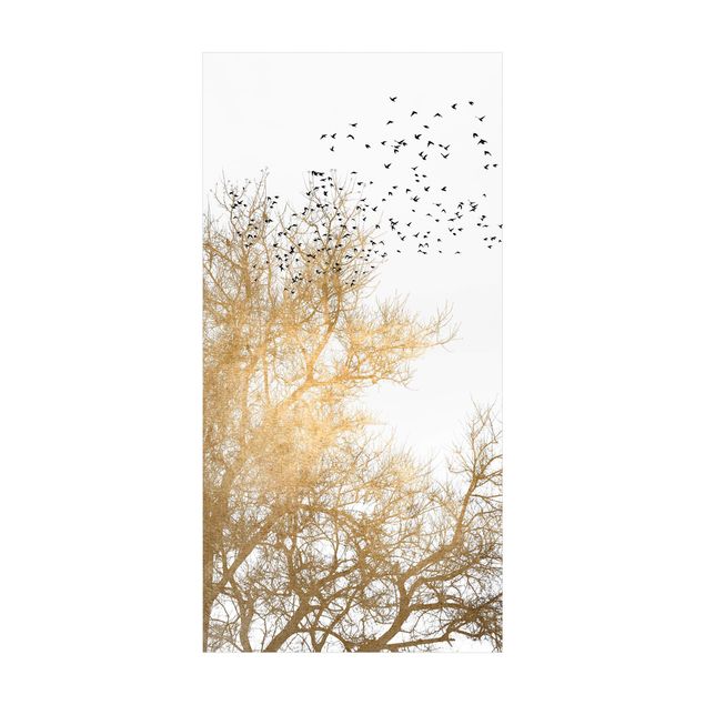 goudkleurig vloerkleed Flock Of Birds In Front Of Golden Tree