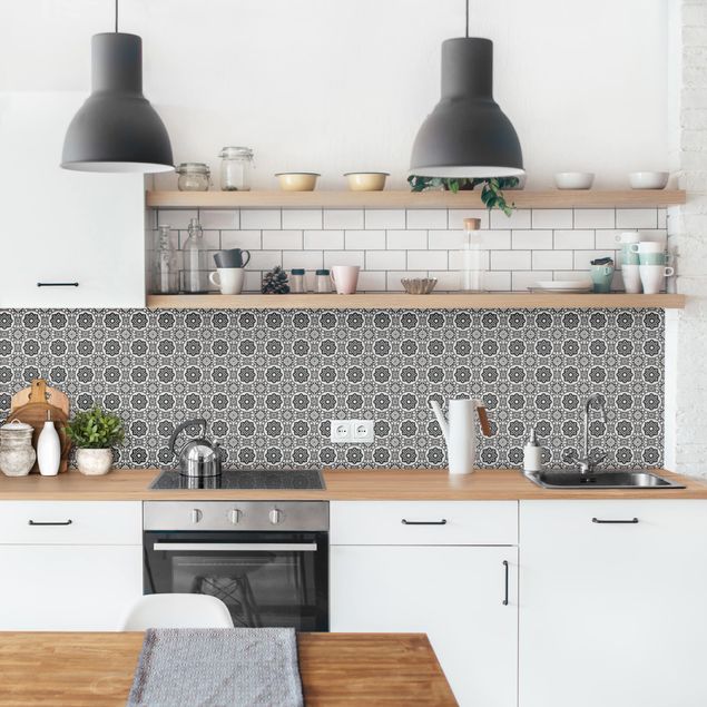 Achterwand voor keuken tegelmotief Floral Tiles Black And White