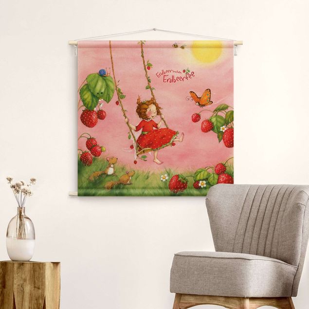 muurdoek The Strawberry Fairy - Tree Swing