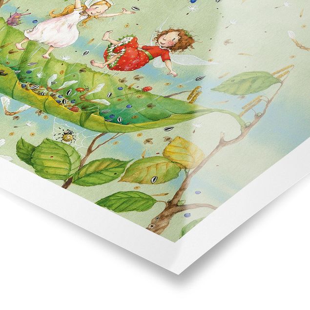 Posters Little Strawberry Strawberry Fairy - Trampoline