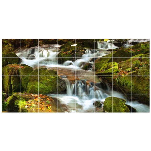Tegelstickers Waterfall Autumnal Forest