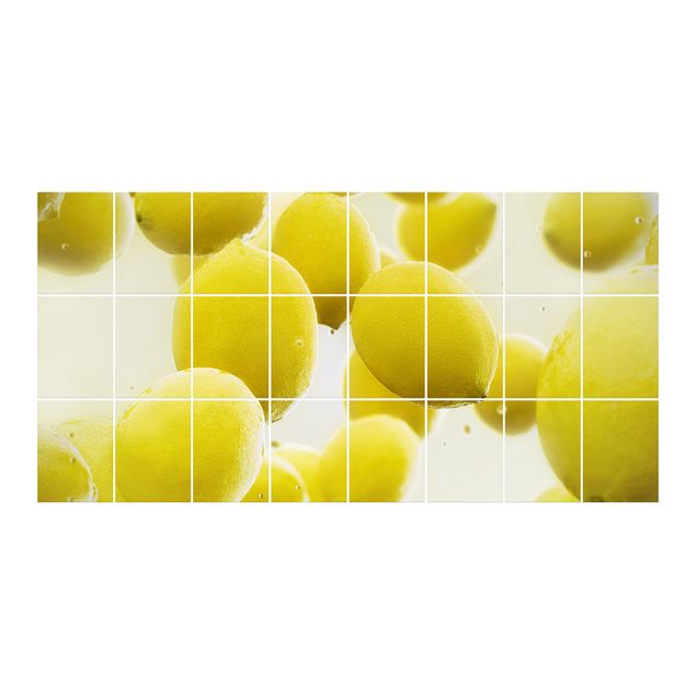 Tegelstickers Lemons In Water