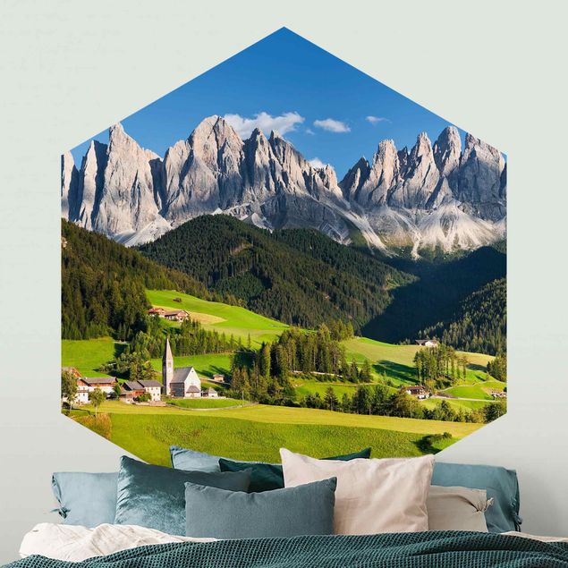 Hexagon Behang Odle In South Tyrol