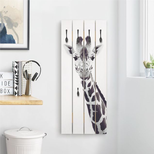 Wandkapstokken houten pallet Giraffe Portrait In Black And White