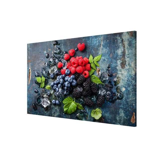 Magneetborden Berry Mix With Ice Cubes Wood